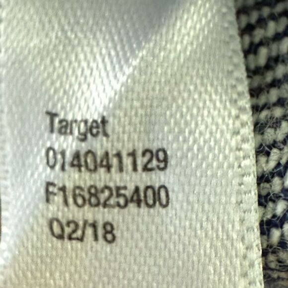 Universal Thread Mid Rise Boyfriend Blue Jeans - Picture 7 of 9